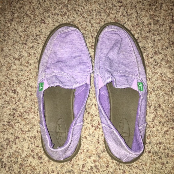 purple sanuks